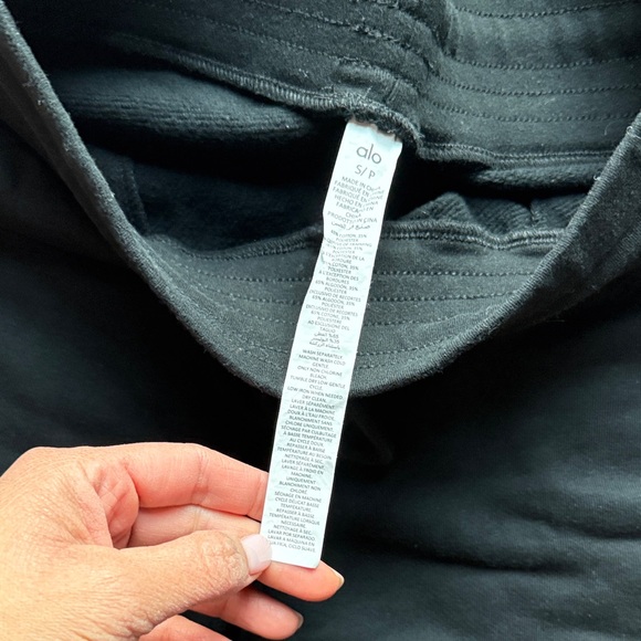 ALO Yoga Women's Athletic High Waist Easy Sweat Shorts Black Small - Picture 7 of 8